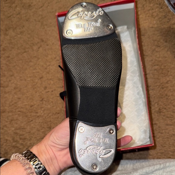 Capezio Little Girls Black Tap Shoes Size 1M - Picture 4 of 10